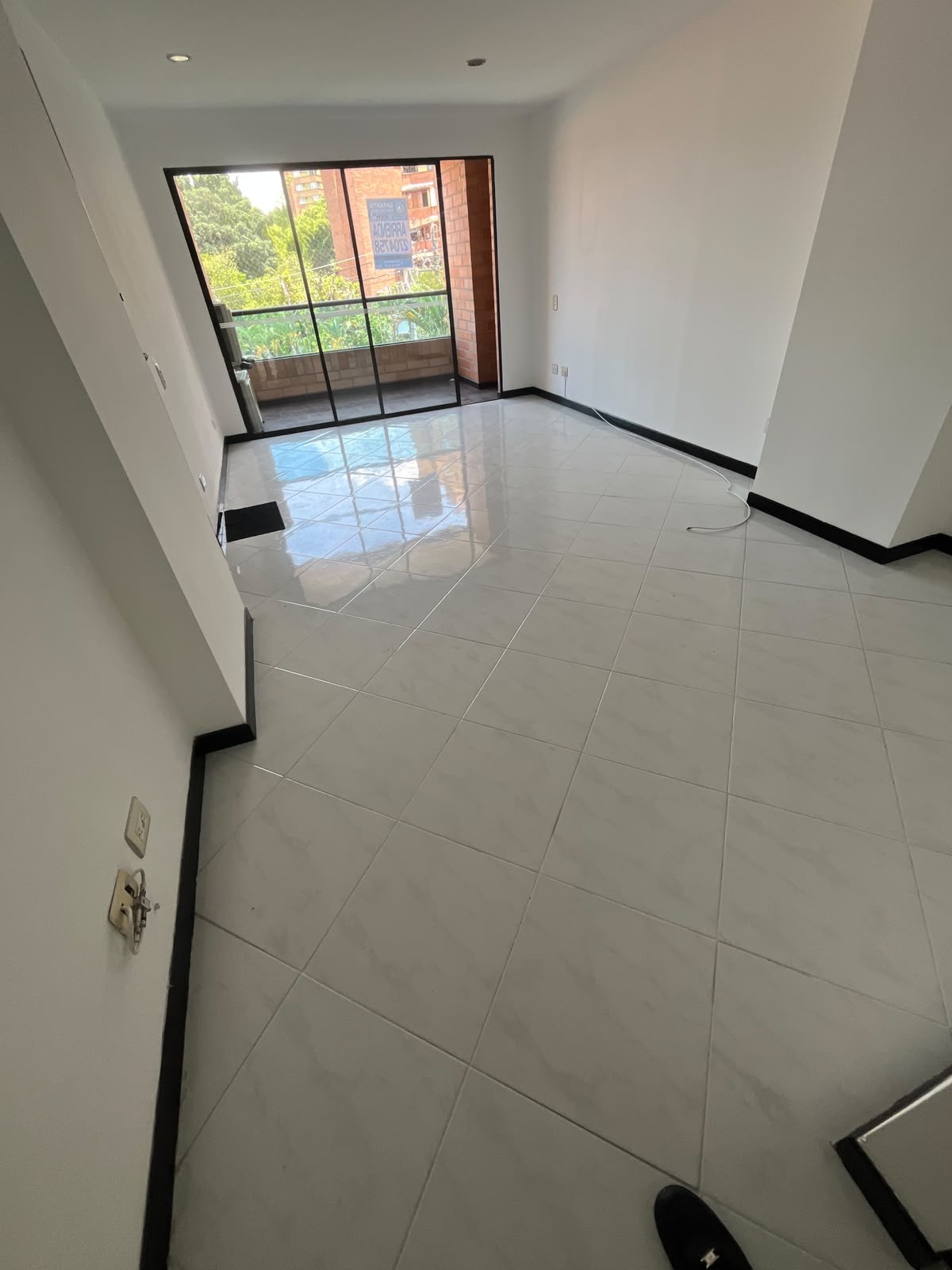Apartamento en arriendo en El Portal, Envigado · foto 2 de 19