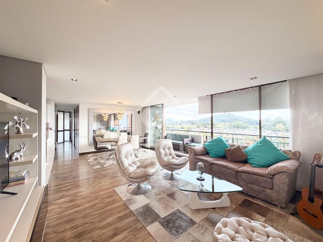 Apartamento en venta en Guaymaral, Bogotá · foto 3 de 24