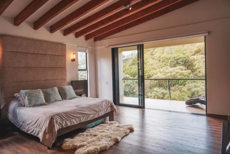 Casa de 5 alcobas en venta en Loma Del Esmeraldal, Envigado, 1630 m² · foto 6 de 15