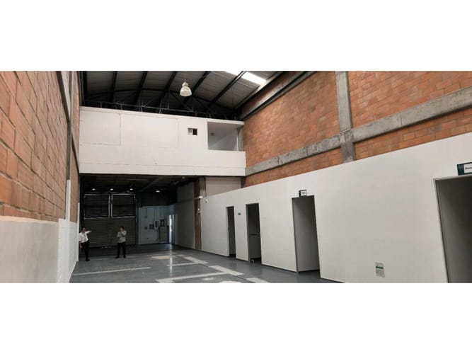 Bodega en arriendo en Aeropuerto, Rionegro, 405 m² · foto 4 de 10