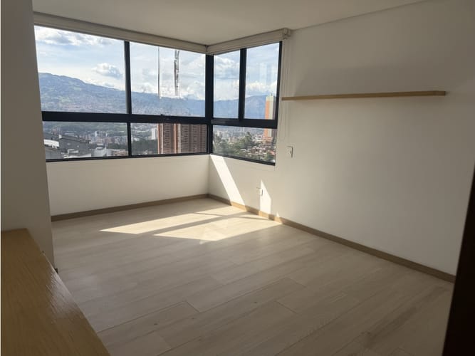 Apartamento de 3 alcobas en arriendo en Loma Del Indio, Medellín, 87 m² · foto 8 de 18