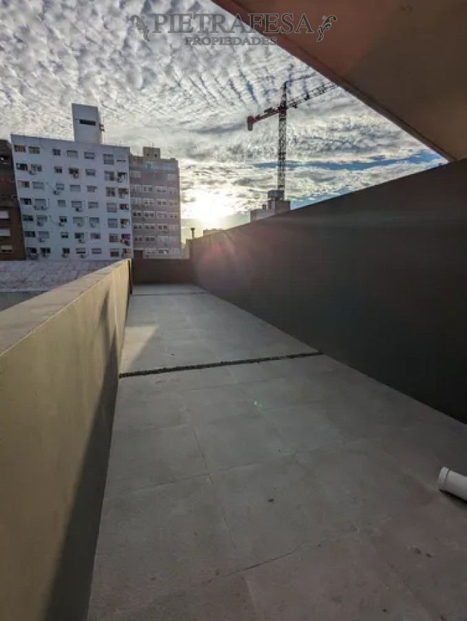 Apartamento en alquiler, monoambiente, 1 baño, patio. Cordón. · Foto 12