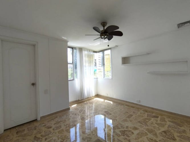 Apartamento de 3 alcobas en arriendo en Patio Bonito, Medellín, 170 m² · foto 7 de 19