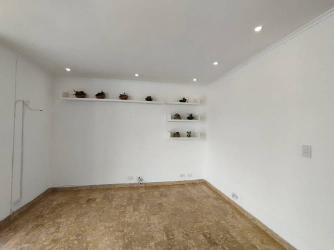 Apartamento de 3 alcobas en arriendo en Patio Bonito, Medellín, 170 m² · foto 11 de 19