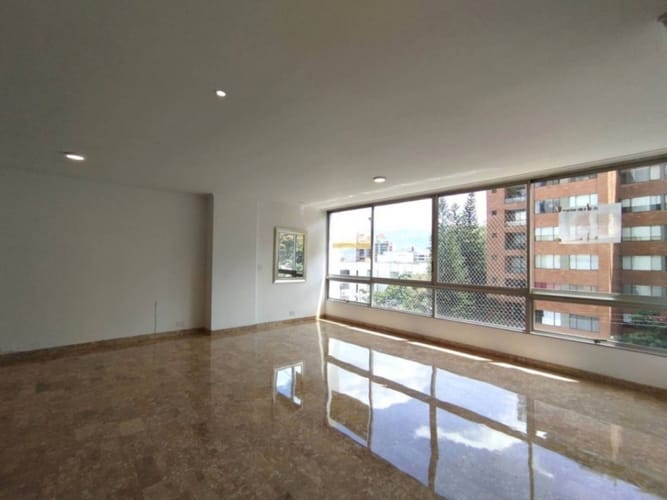 Apartamento de 3 alcobas en arriendo en Patio Bonito, Medellín, 170 m² · foto 13 de 19