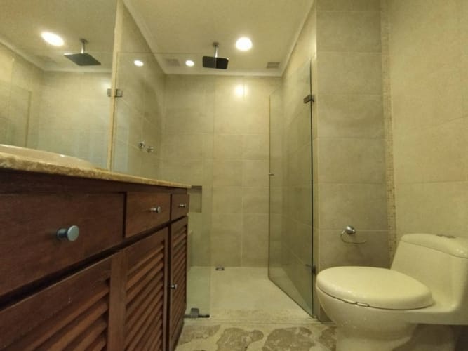 Apartamento de 3 alcobas en arriendo en Patio Bonito, Medellín, 170 m² · foto 18 de 19