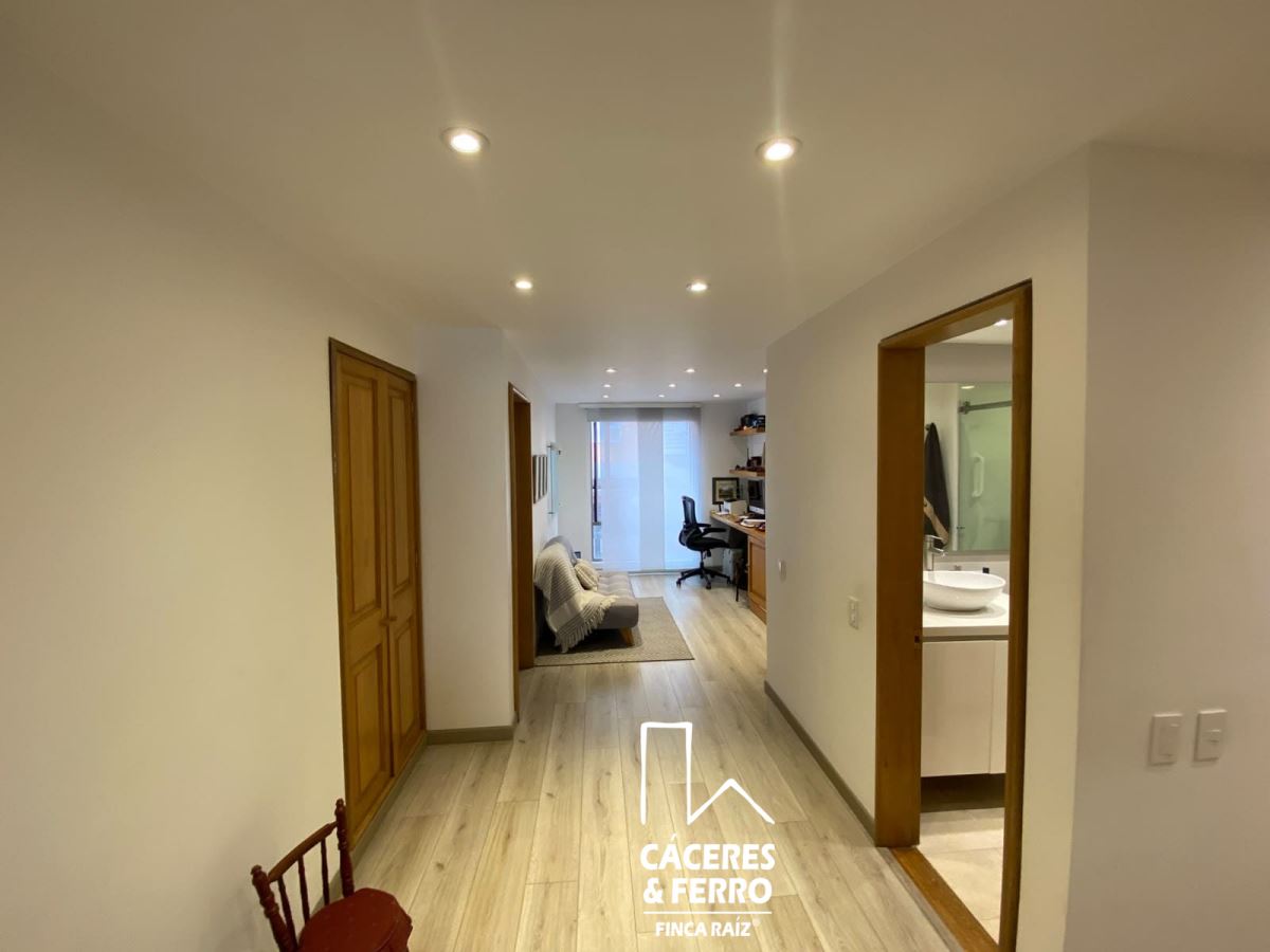 Apartamento en venta en Santa Barbara, Bogotá · foto 15 de 23