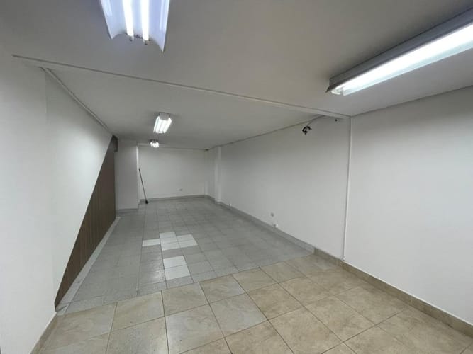 Local en arriendo en El Poblado, Medellín, 218 m² · foto 3 de 11