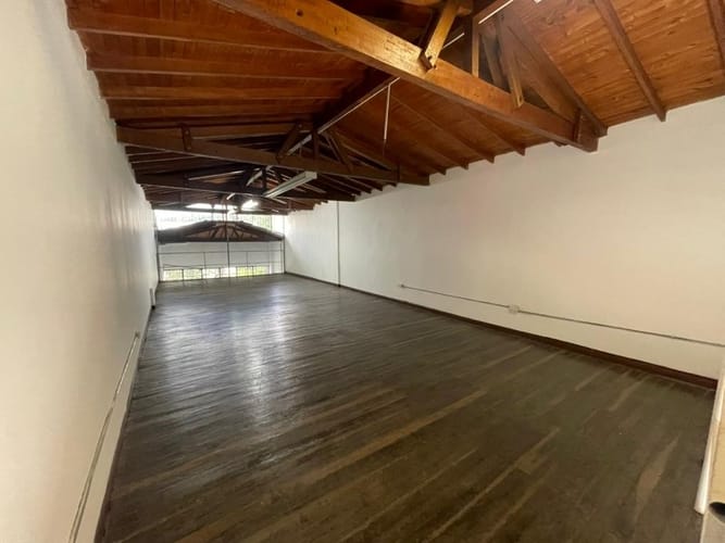 Local en arriendo en El Poblado, Medellín, 218 m² · foto 10 de 11
