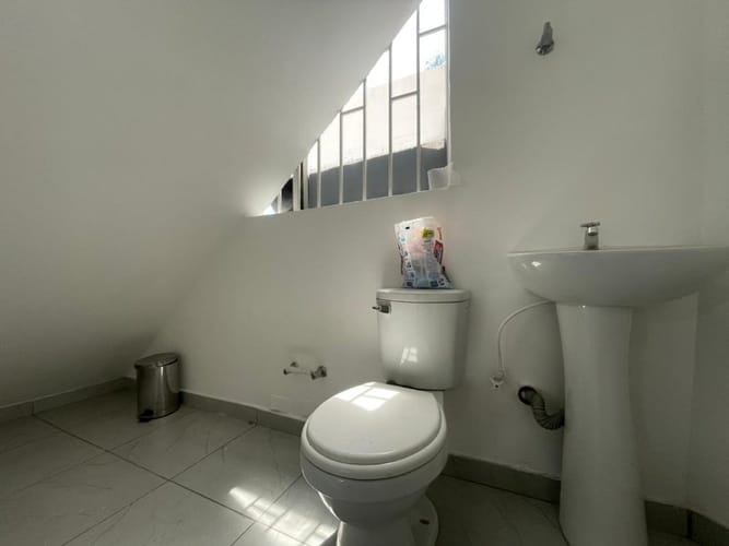 Local en arriendo en El Poblado, Medellín, 218 m² · foto 11 de 11
