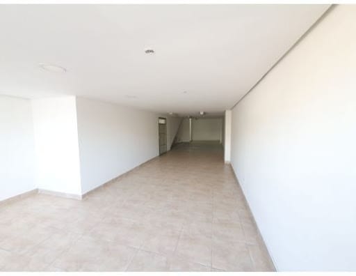 Bodega en arriendo en El Rodeo, Medellín, 218 m² · foto 4 de 12