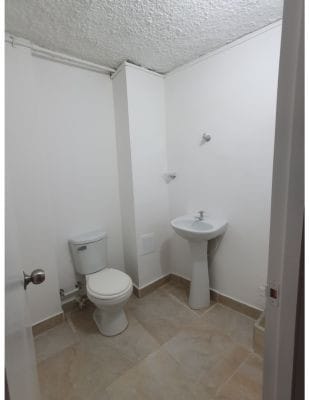 Bodega en arriendo en El Rodeo, Medellín, 218 m² · foto 5 de 12