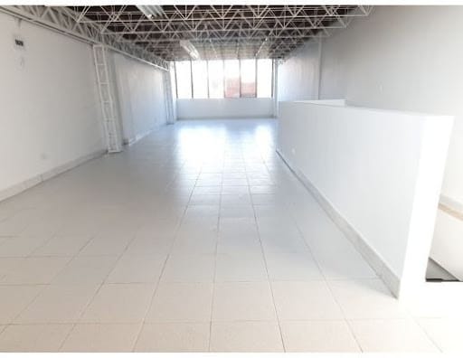 Bodega en arriendo en El Rodeo, Medellín, 218 m² · foto 8 de 12