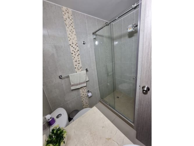 Casa de 5 alcobas en venta en Ciudad 2000, Cali, 250 m² · foto 10 de 24