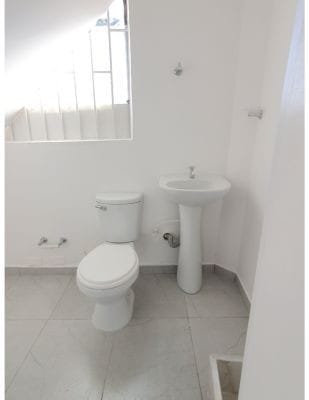 Bodega en arriendo en El Rodeo, Medellín, 218 m² · foto 9 de 12