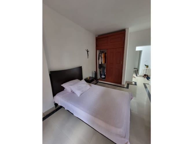 Casa de 5 alcobas en venta en Ciudad 2000, Cali, 250 m² · foto 19 de 24