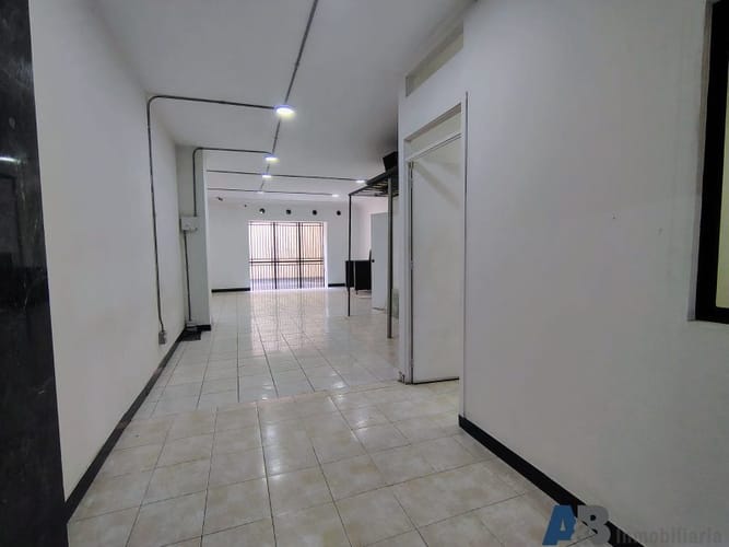 Local en arriendo en Noel, Medellín, 94 m² · foto 18 de 22