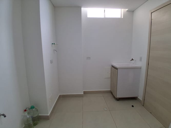 Apartamento de 4 alcobas en venta en Colinas De Alkarawi, Barranquilla, 150 m² · foto 6 de 24