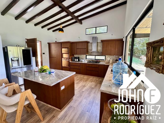 Casa de 4 alcobas en venta en Quirama, El Carmen de Viboral · foto 14 de 24