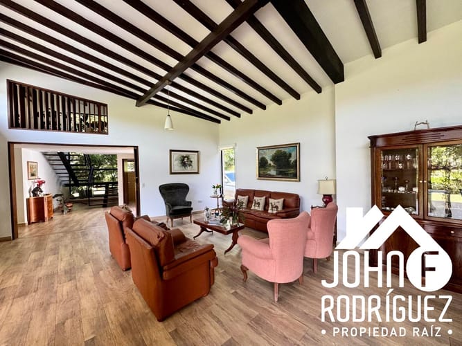 Casa de 4 alcobas en venta en Quirama, El Carmen de Viboral · foto 12 de 24