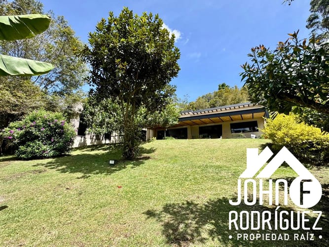 Casa de 4 alcobas en venta en Quirama, El Carmen de Viboral · foto 3 de 24