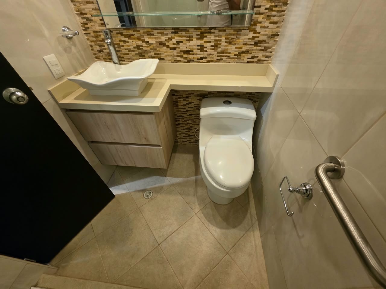 Apartamento en arriendo en Los Colores, Medellín · foto 24 de 24