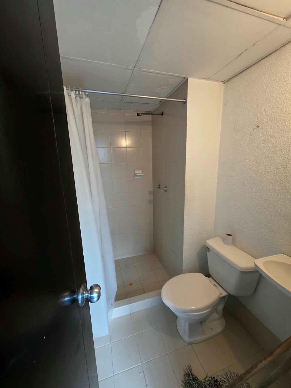 Apartamento en arriendo en Los Colores, Medellín · foto 15 de 24