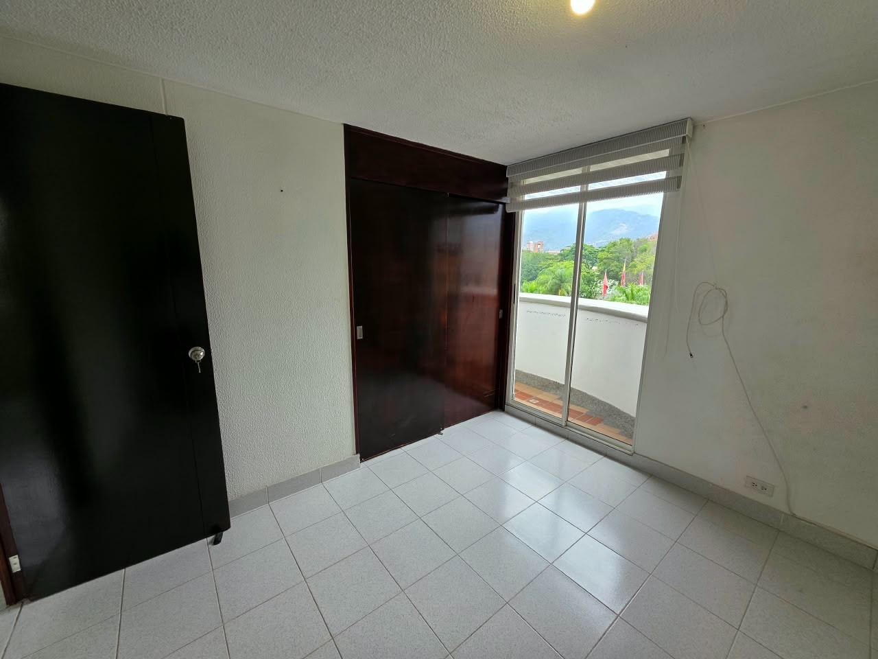 Apartamento en arriendo en Los Colores, Medellín · foto 13 de 24