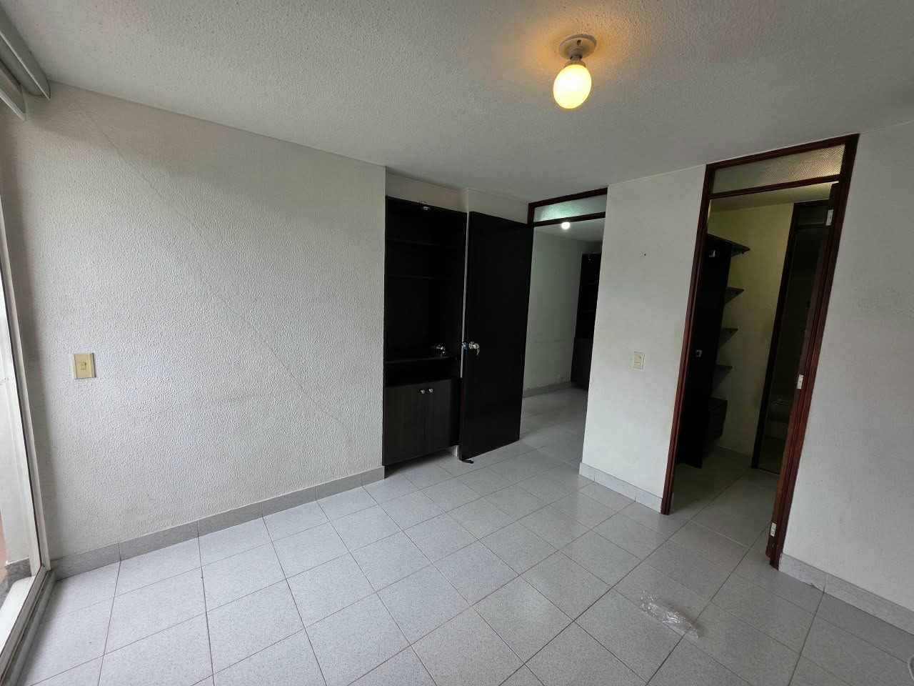 Apartamento en arriendo en Los Colores, Medellín · foto 6 de 24