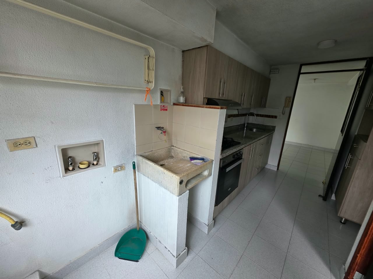 Apartamento en arriendo en Los Colores, Medellín · foto 20 de 24
