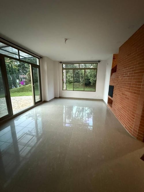 Casa de 4 alcobas en venta en El Poblado, Medellín, 350 m² · foto 3 de 18