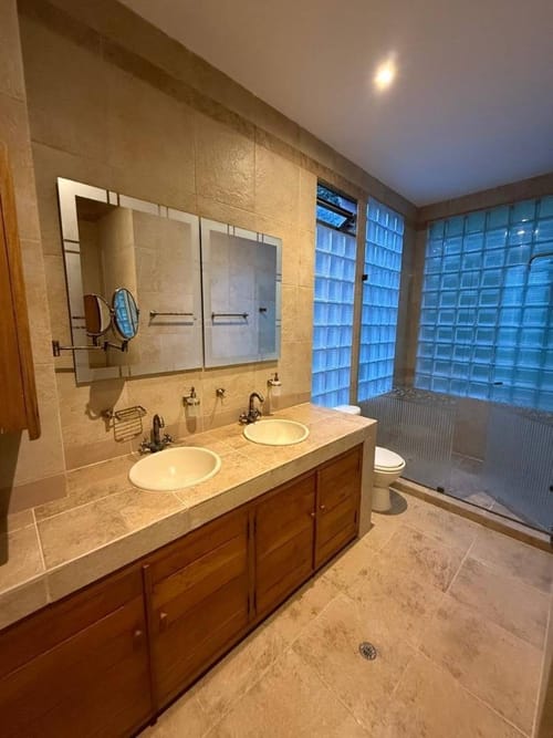 Casa de 4 alcobas en venta en El Poblado, Medellín, 350 m² · foto 7 de 18