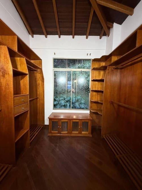 Casa de 4 alcobas en venta en El Poblado, Medellín, 350 m² · foto 9 de 18