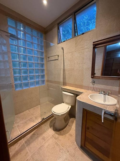 Casa de 4 alcobas en venta en El Poblado, Medellín, 350 m² · foto 12 de 18