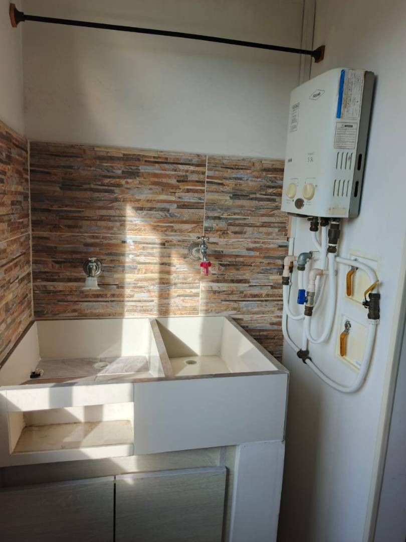 Apartamento en arriendo en San German, Medellín · foto 3 de 13