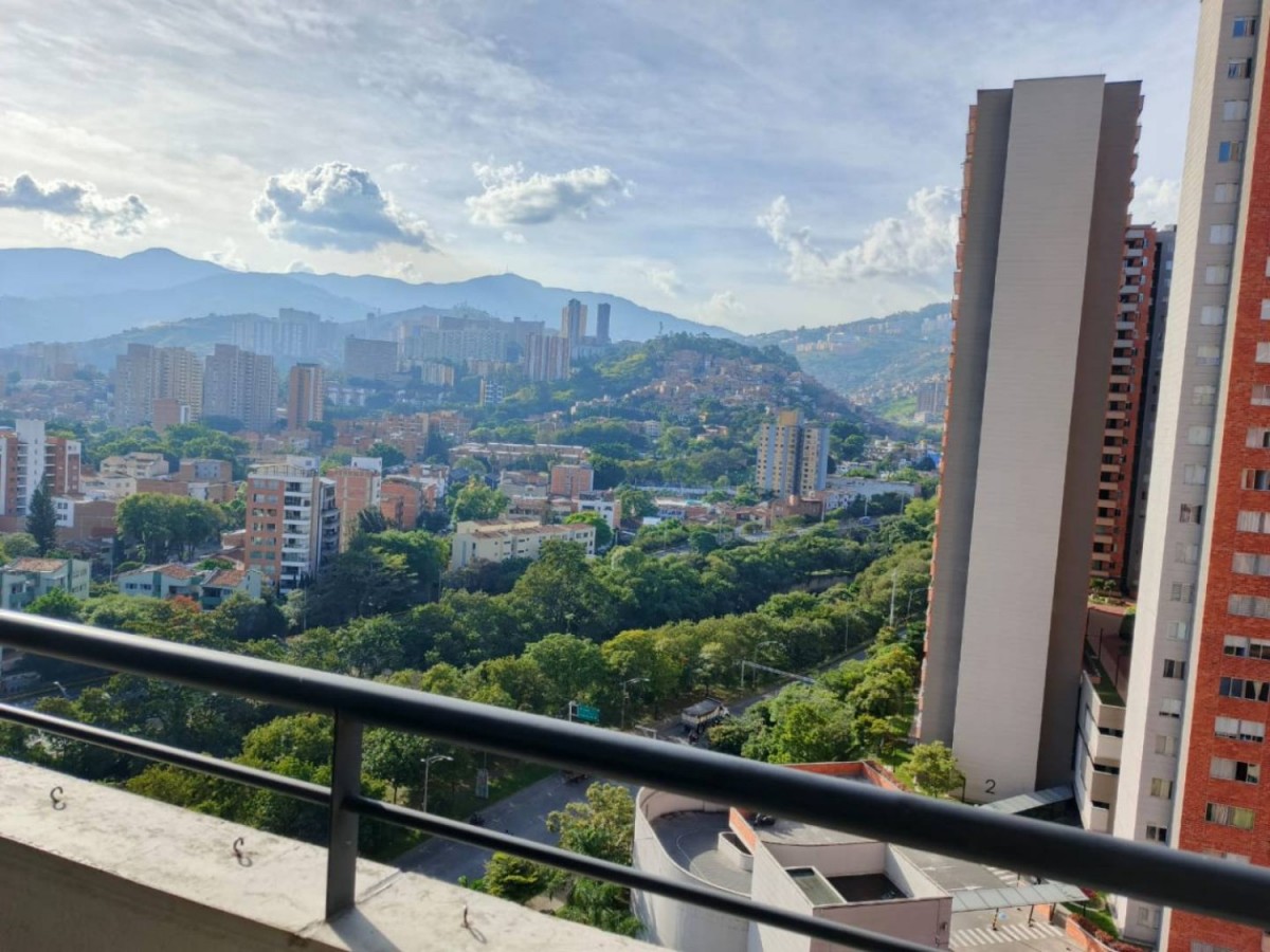 Apartamento en arriendo en San German, Medellín · foto 13 de 13