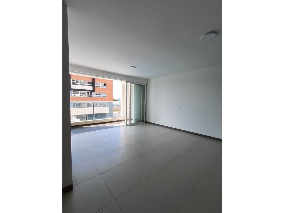 Apartamento en venta en Valle Del Lili, Cali · foto 3 de 18