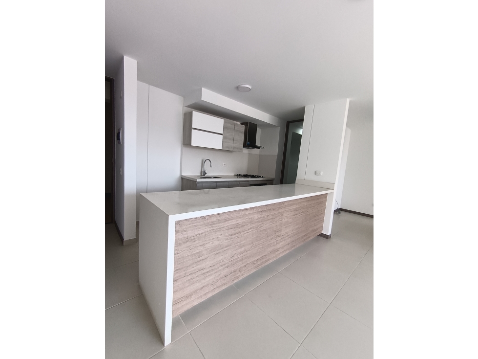 Apartamento en venta en Valle Del Lili, Cali · foto 7 de 18