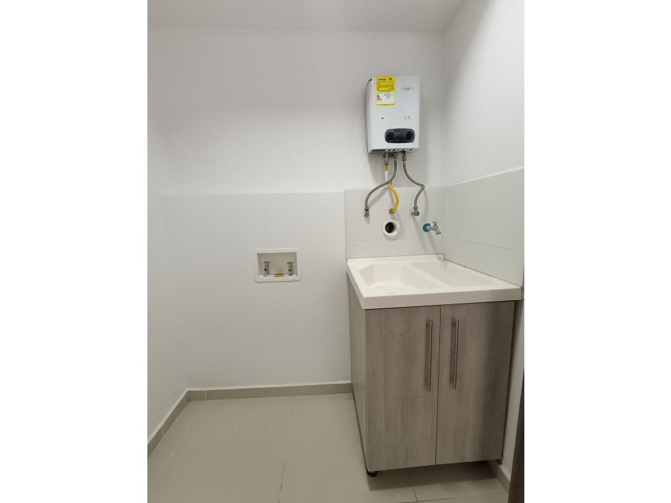 Apartamento en venta en Valle Del Lili, Cali · foto 8 de 18