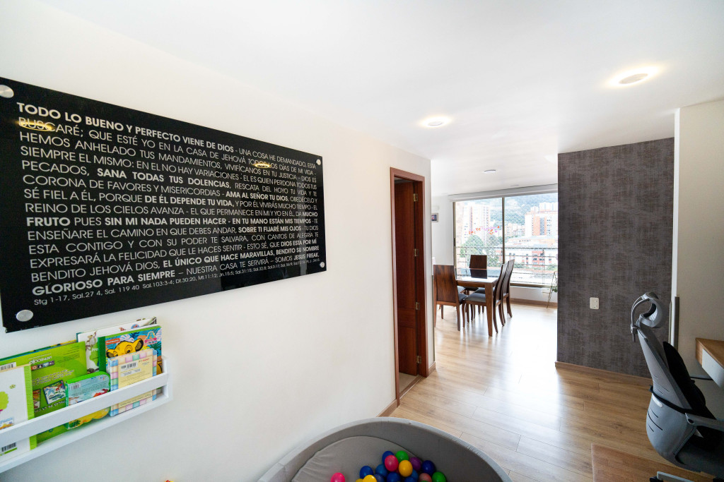 Apartamento en venta en Caobos Salazar, Bogotá · foto 9 de 24