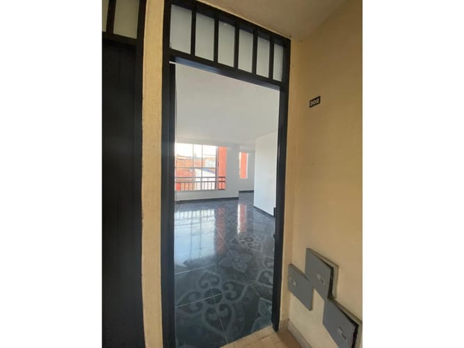 Apartamento en venta en Conjunto Residencial Samanes De Fondecom, Cali · foto 3 de 15