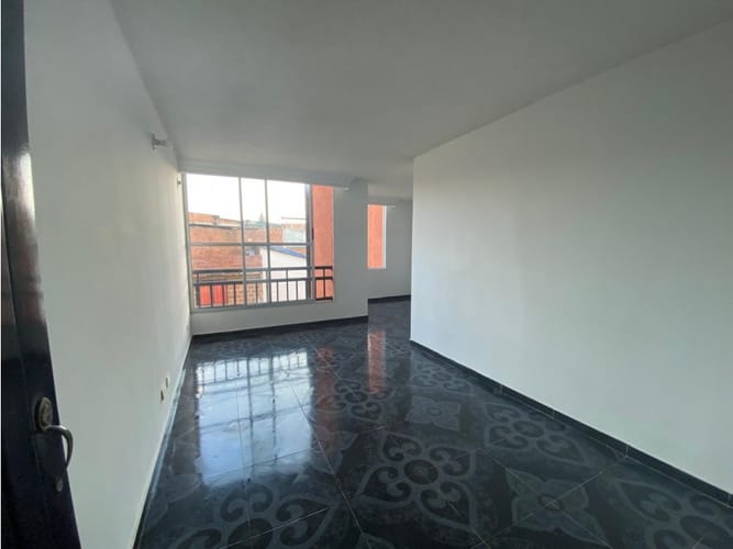 Apartamento en venta en Conjunto Residencial Samanes De Fondecom, Cali · foto 4 de 15
