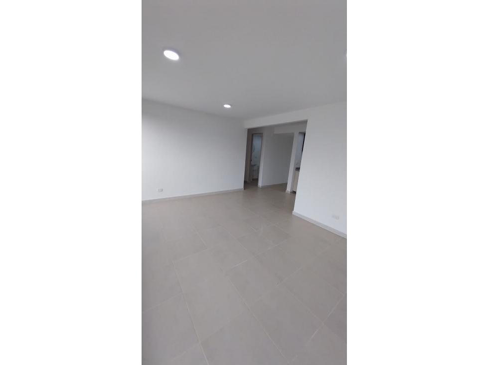 Apartamento en arriendo en Paso De La Bolsa, Jamundí · foto 6 de 13