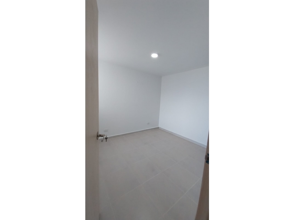 Apartamento en arriendo en Paso De La Bolsa, Jamundí · foto 8 de 13