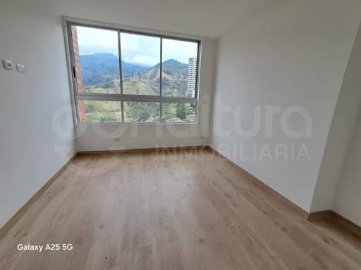 Apartamento de 2 alcobas en arriendo en Loma De San Jose, Sabaneta, 76 m² · foto 12 de 15