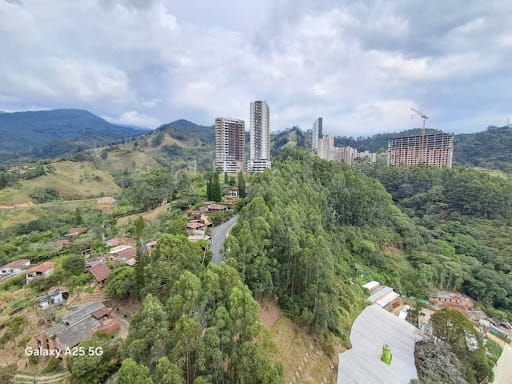Apartamento de 2 alcobas en arriendo en Loma De San Jose, Sabaneta, 76 m² · foto 14 de 15