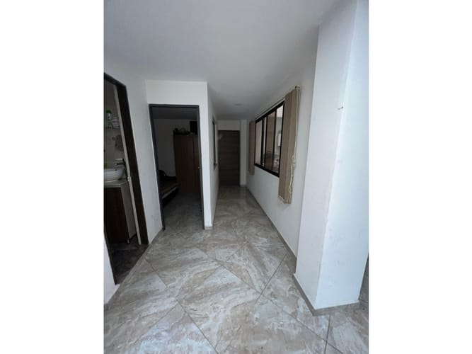 Apartaestudio en venta en La Almeria, Medellín, 125 m² · foto 8 de 17