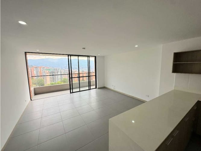 Apartamento de 2 alcobas en arriendo en Loma Del Escobero, Envigado, 84 m² · foto 5 de 20