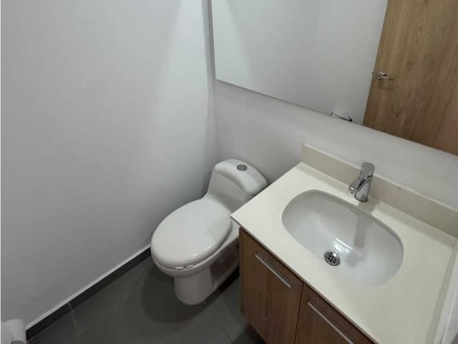 Apartamento de 2 alcobas en arriendo en Loma Del Escobero, Envigado, 84 m² · foto 6 de 20