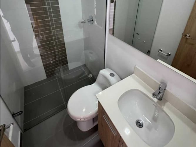 Apartamento de 2 alcobas en arriendo en Loma Del Escobero, Envigado, 84 m² · foto 10 de 20